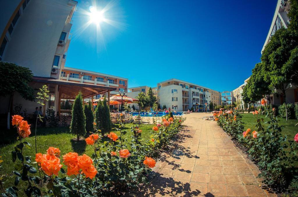 Apartment In Nessebar Fort Club サニービーチ エクステリア 写真